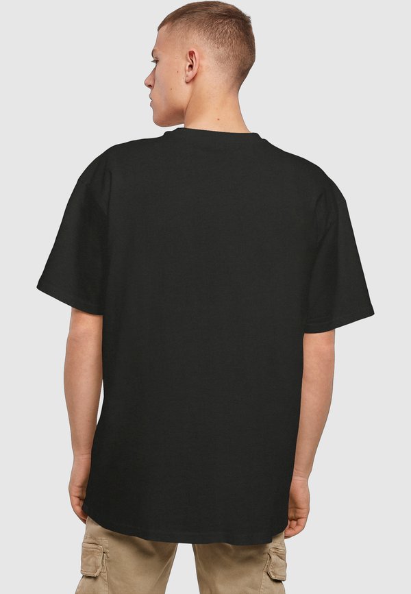 Upscale by Mister Tee OLD IRISH MOB OVERSIZE TEE