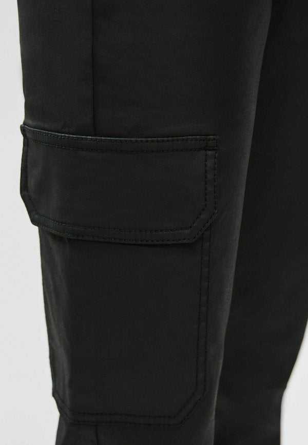 Next LIFT, STYLE AND SHAPE  UTILITY CARGO POCKET STYLE
