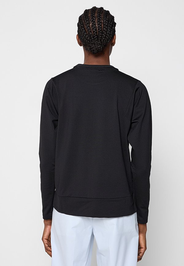 Cross Sportswear