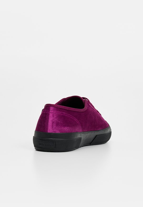 Superga