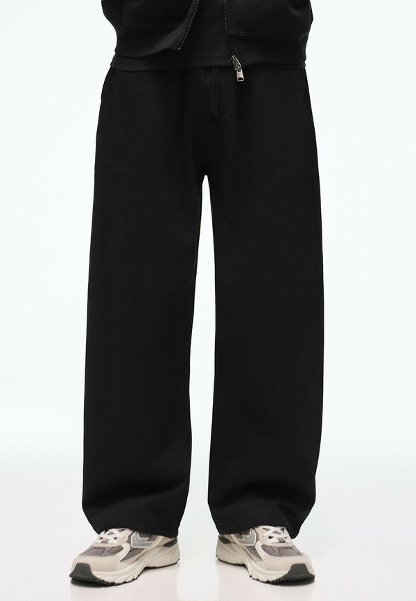 Bershka BALLOON - TRACKSUIT BOTTOMS - Tracksuit bottoms - black