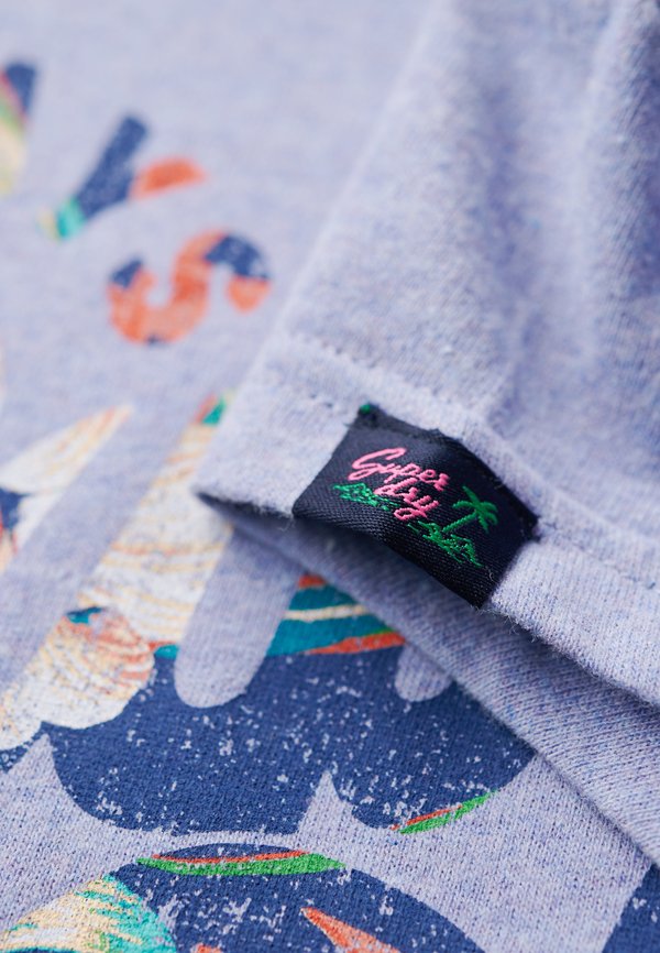 Superdry & Co FLORAL SCRIPTED SLEEVE