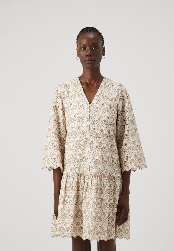 YAS Tall YASAPRILLA 3/4 DRESS