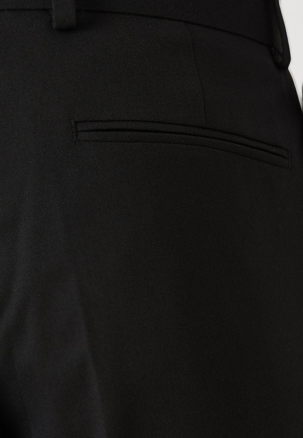 Isaac Dewhirst BASIC PLAIN SUIT SET