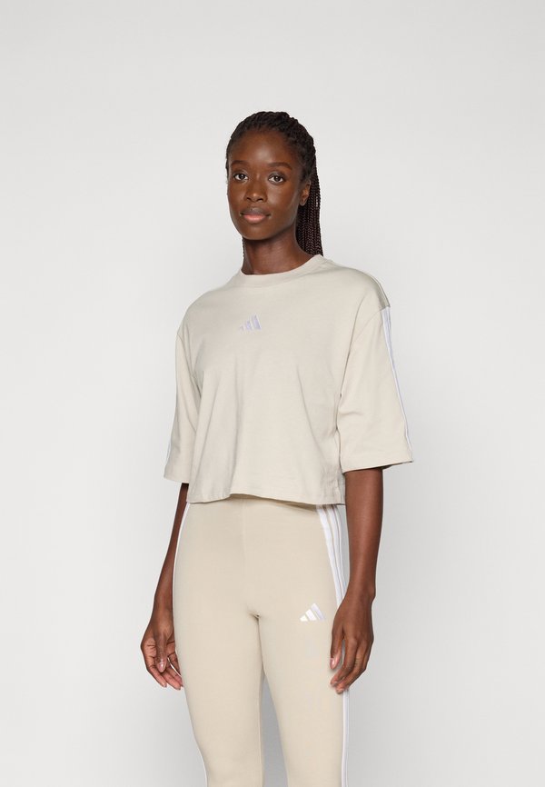 adidas Sportswear ESSENTIALS 3 STRIPES LOOSE - Print T-shirt - alumina/white