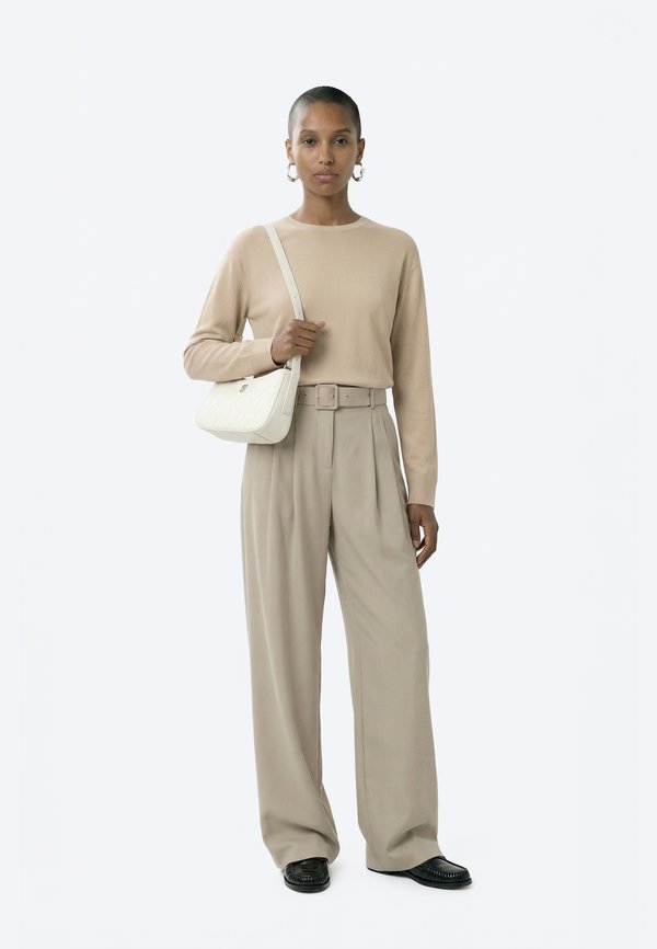 Calvin Klein SHOULDER BAG - Handbag - white
