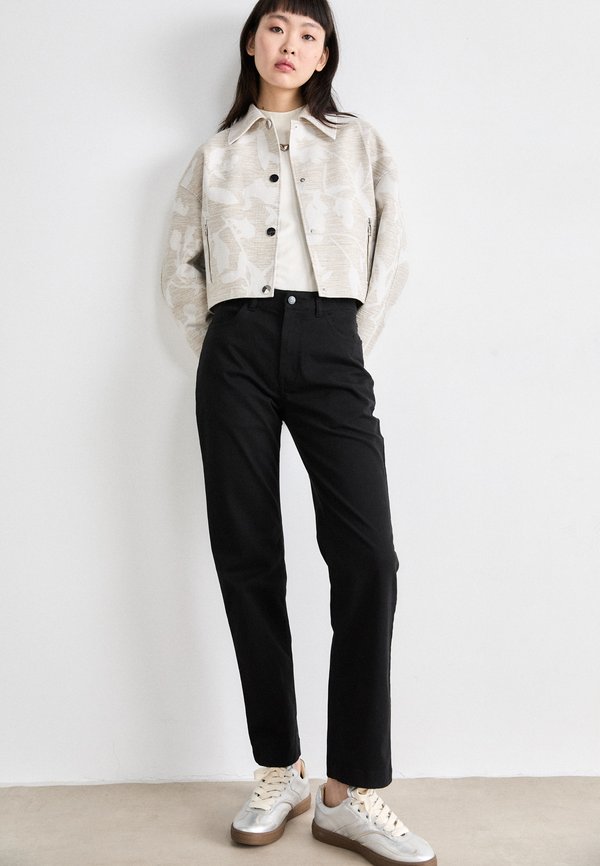 Calvin Klein Jeans STRETCH HIGH RISE STRAIGHT PANT
