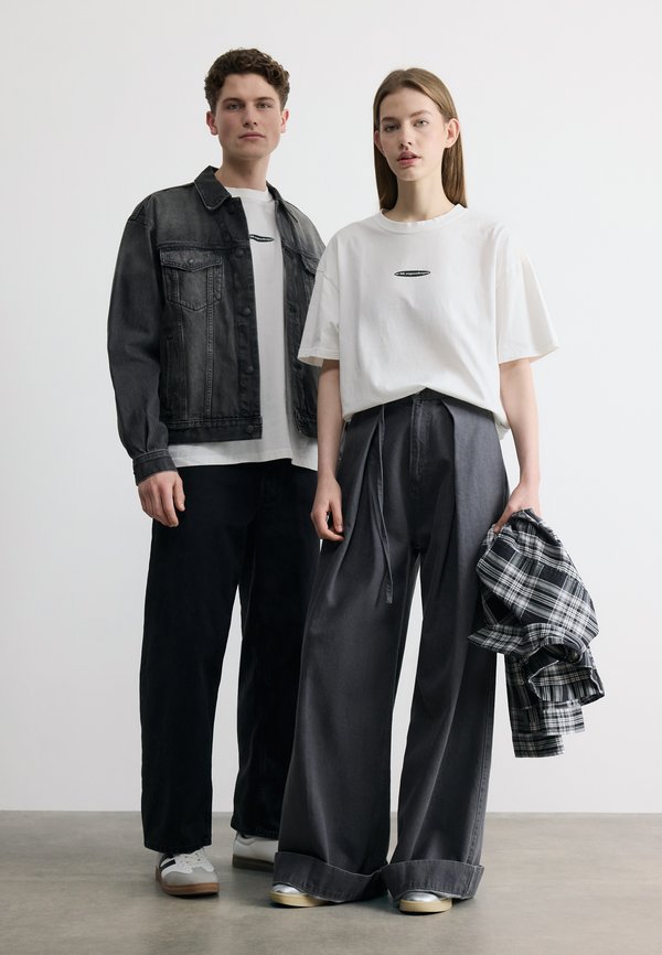 ARKK Copenhagen BOXY TEE 6.0 UNISEX