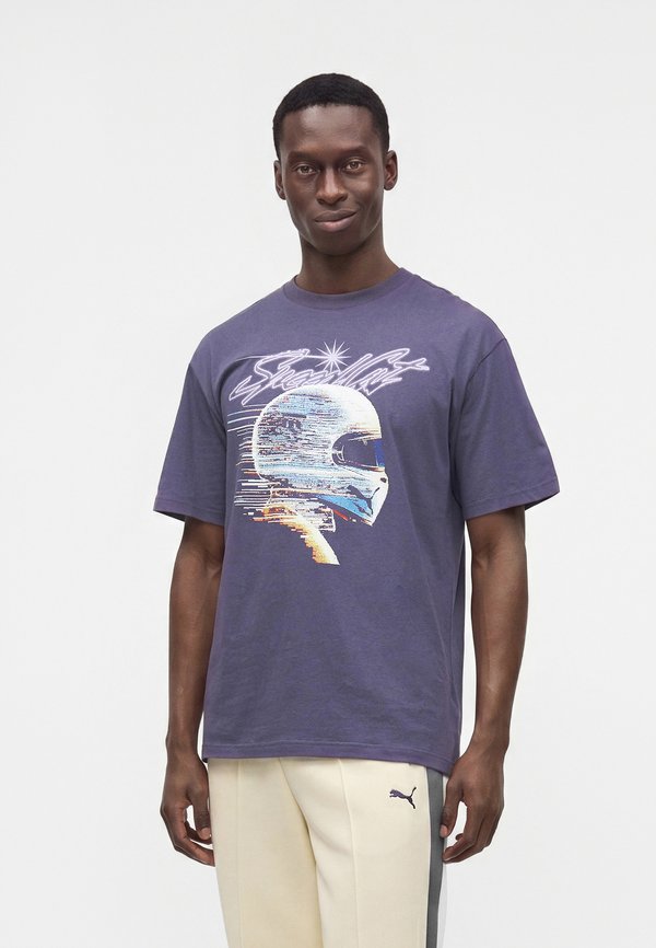 Puma GRAPHIC SPEEDCAT RELAXED TEE - Print T-shirt - inky depths