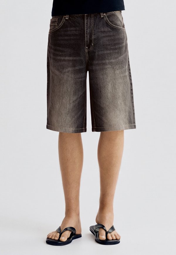 Bershka Denim shorts - brown