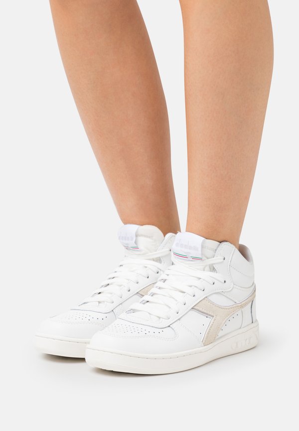 Diadora MAGIC BASKET DEMI