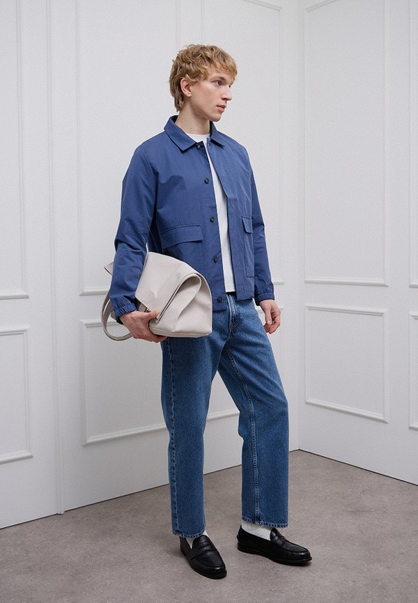 Calvin Klein REGULAR FIT