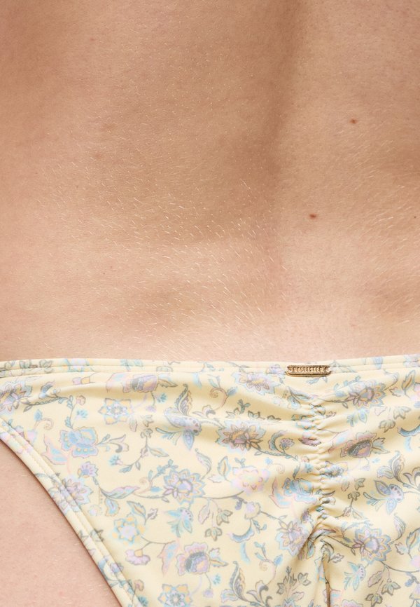 Hollister Co. FLAT PASSEMENTERIE SIDE TIE CHEEKY