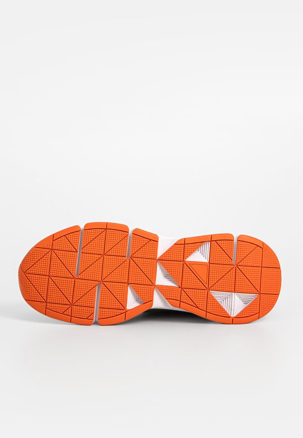 Under Armour FORGE 96