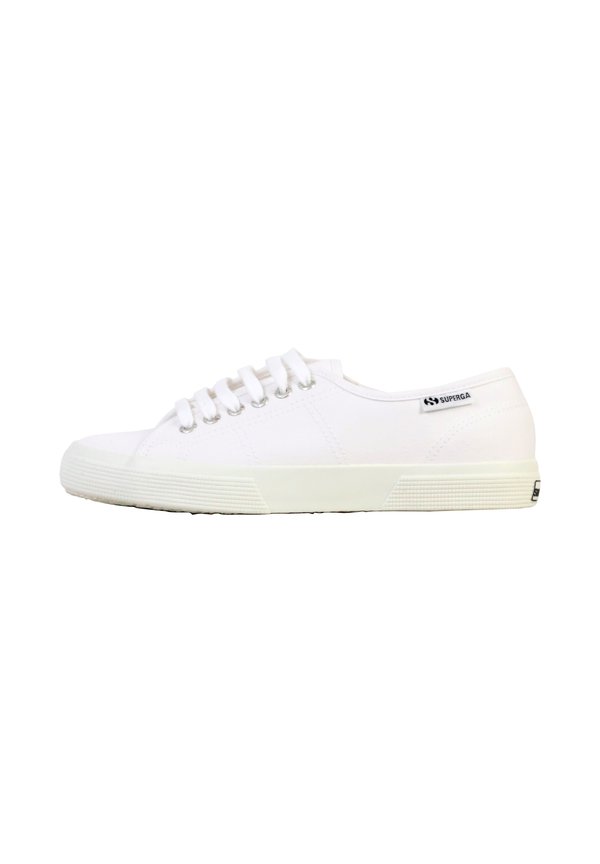 Superga BASKET BASSE À LACETS SUPERGA 3750 LEGGERA