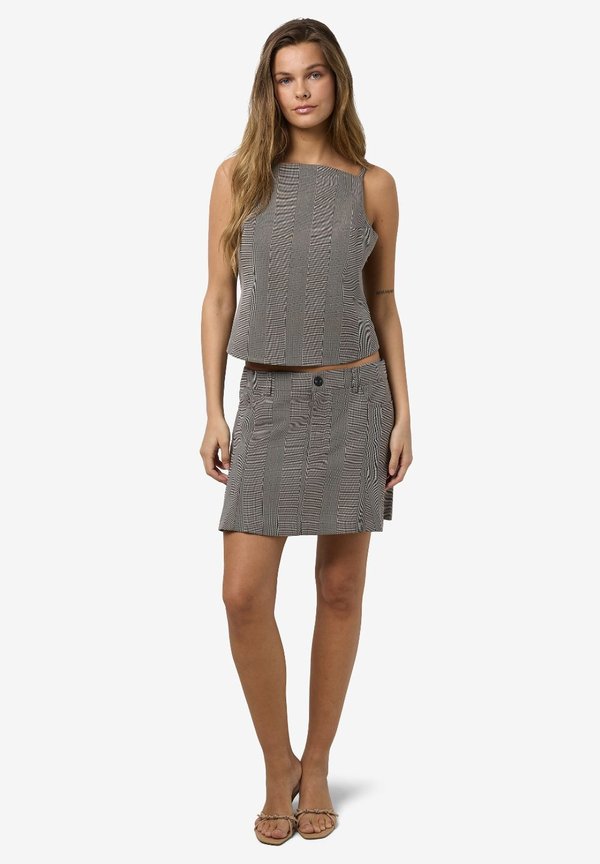 Noisy May NMWERA SKIRT