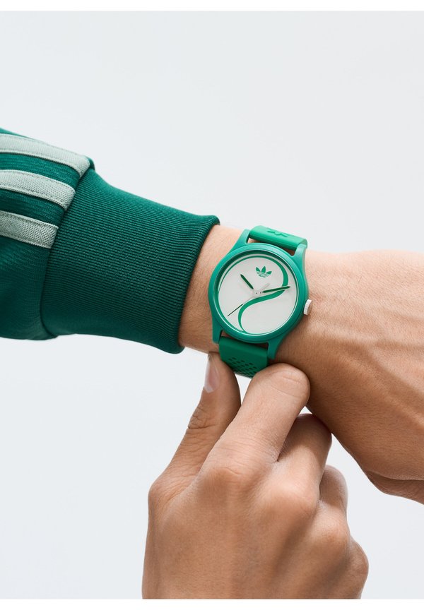 adidas Originals GAME TWO - Watch - green