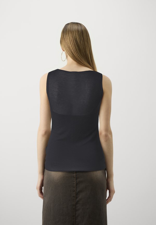 Abercrombie & Fitch VARIGATED SKIM SLASH TANK