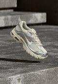Nike Sportswear AIR MAX MOTO 2K - Trainers - pale ivory/sail/metallic silver-coloured/light orewood brown