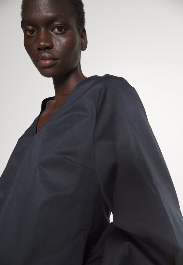 Mother of Pearl V NECK WITH ROPE CUFF TIE