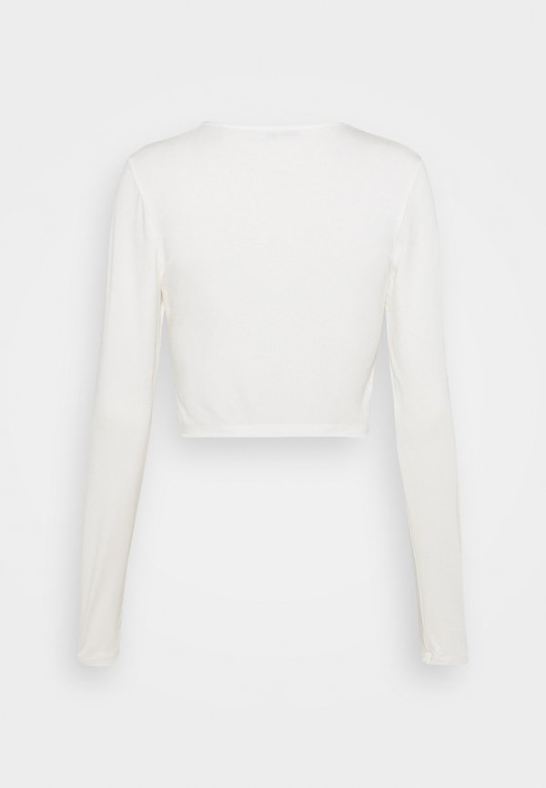 NA-KD KEYHOLE CROPPED