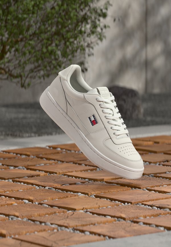 Tommy Jeans ARCHIVE 98 RETRO