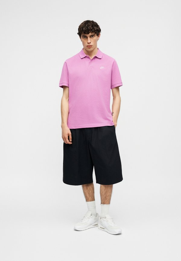 Nike Sportswear
