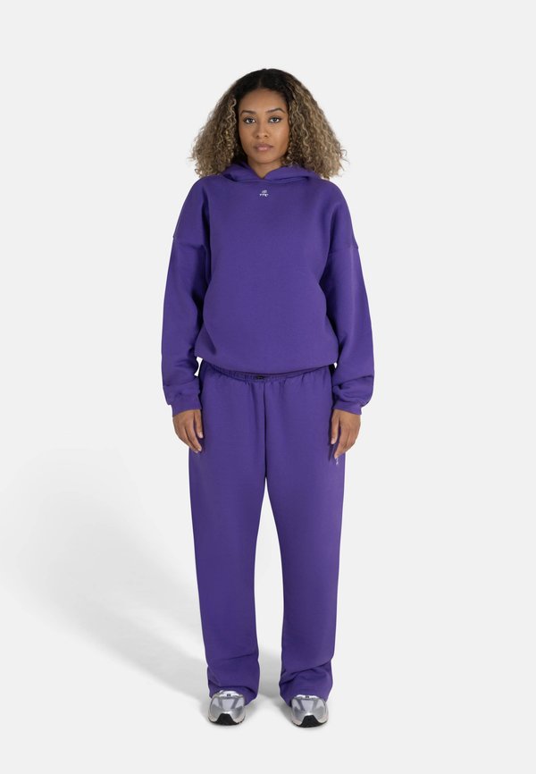 The Tracksuit Club UNISEX