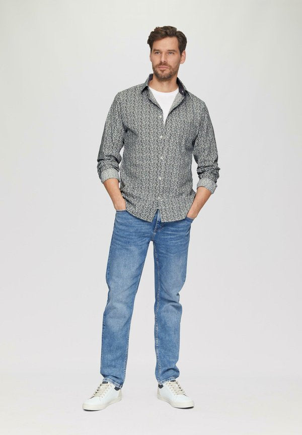 s.Oliver GEMUSTERTES HEMD IM SLIM FIT