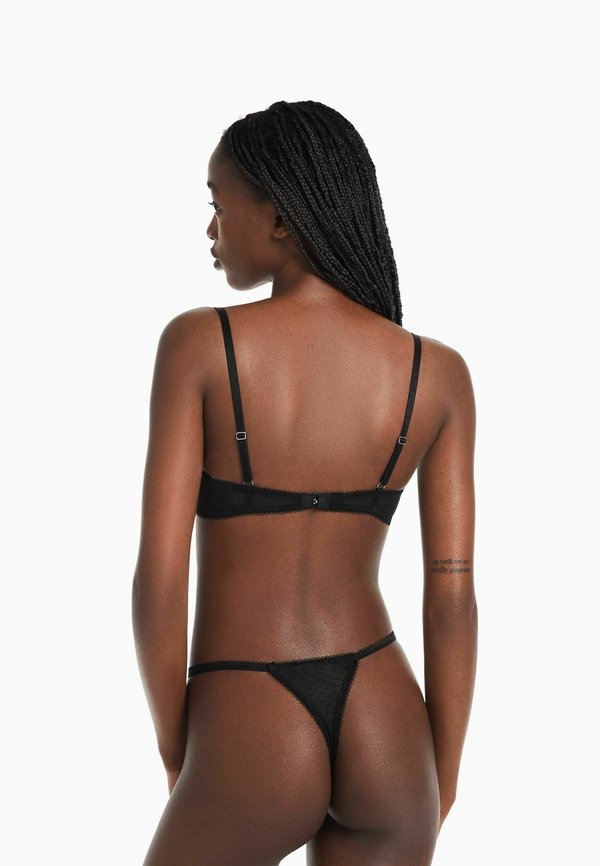 Bershka BLONDE WITH UNDERWIRE