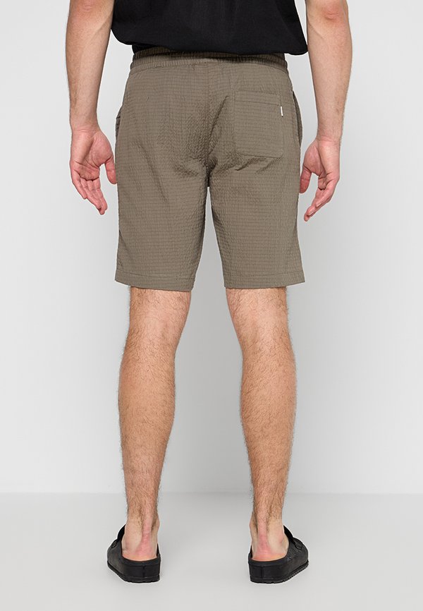 Lindbergh RELAXED FIT
