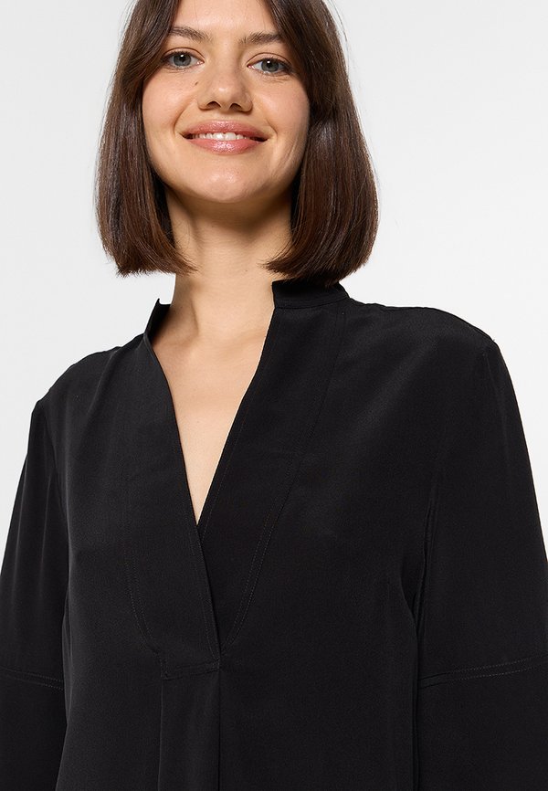 By Malene Birger FLAYIA