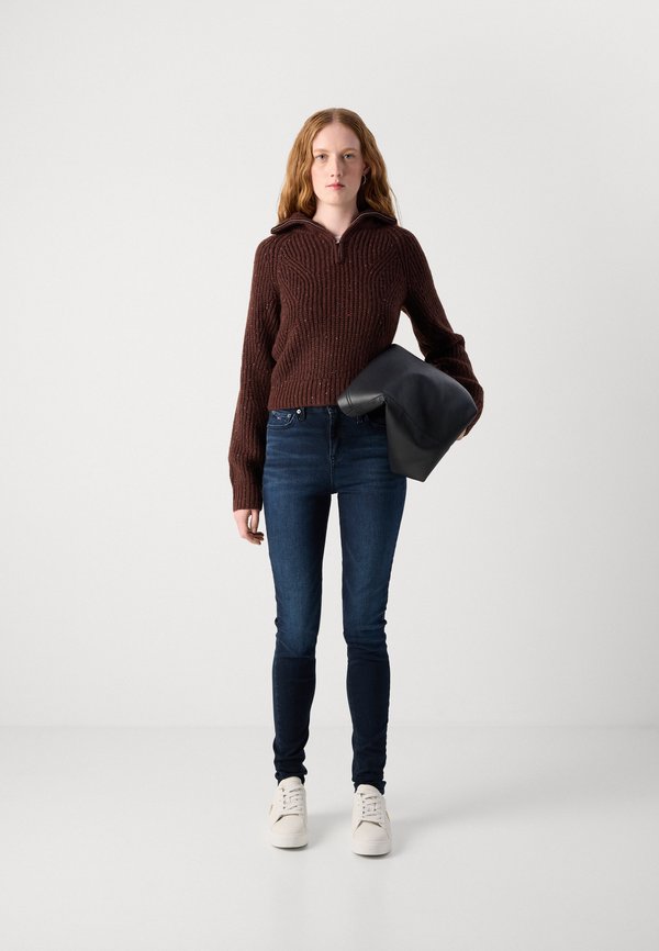Tommy Jeans NORA