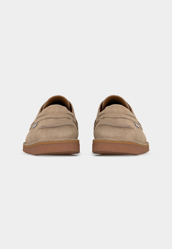 Steve Madden LANDROVERS