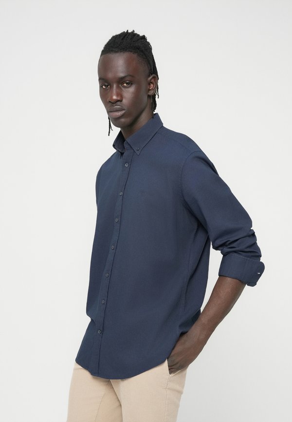 Hackett London