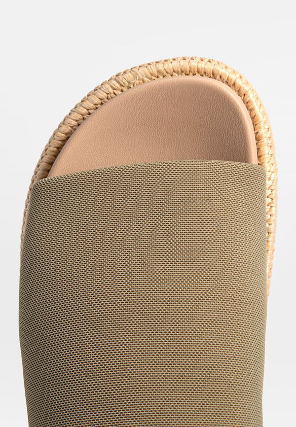 Steve Madden BLINKY