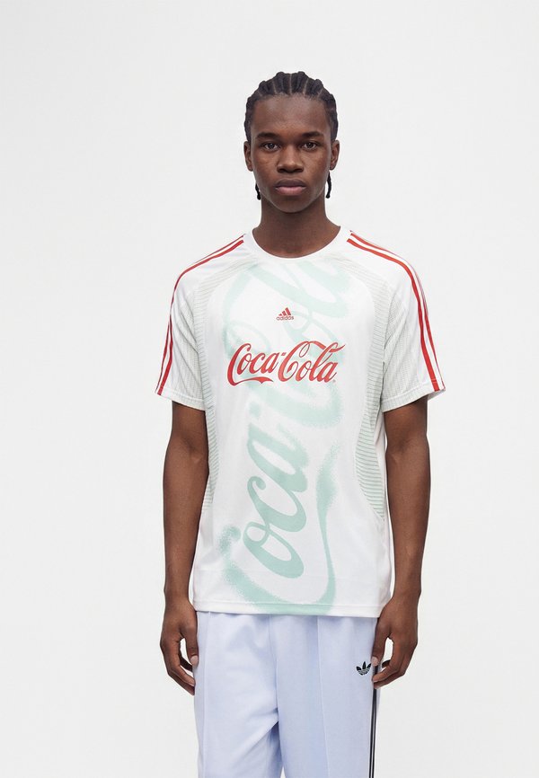 adidas Originals COCA COLA TEAMGEIST UNISEX - Print T-shirt - white