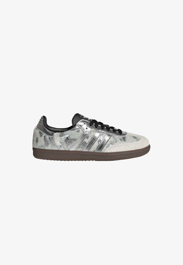 adidas Originals SAMBA OG SHOES - Trainers - cream white   silver metallic   core black