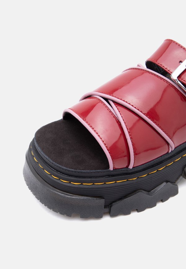 Dr. Martens MATTISON SLIDE