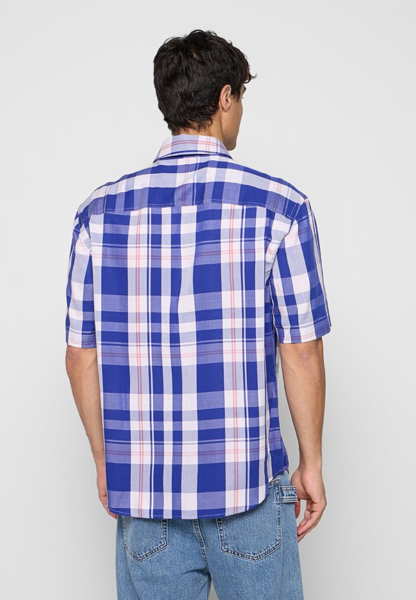 Lyle & Scott OVERSIZED TARTAN SHORT SLEEVE SHIRT