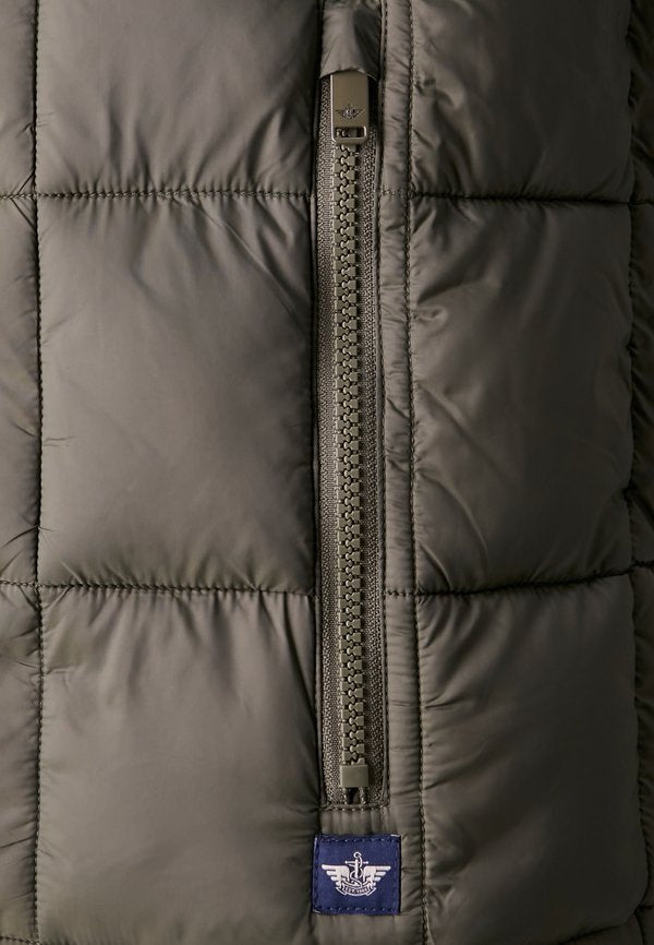 DOCKERS LIGHTWEIGHT QUILTED VEST
