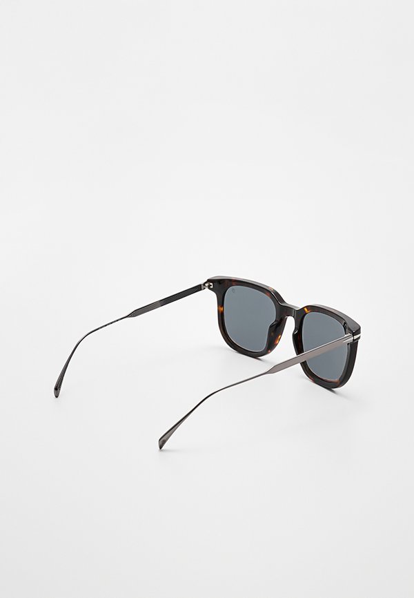 Eyewear by David Beckham