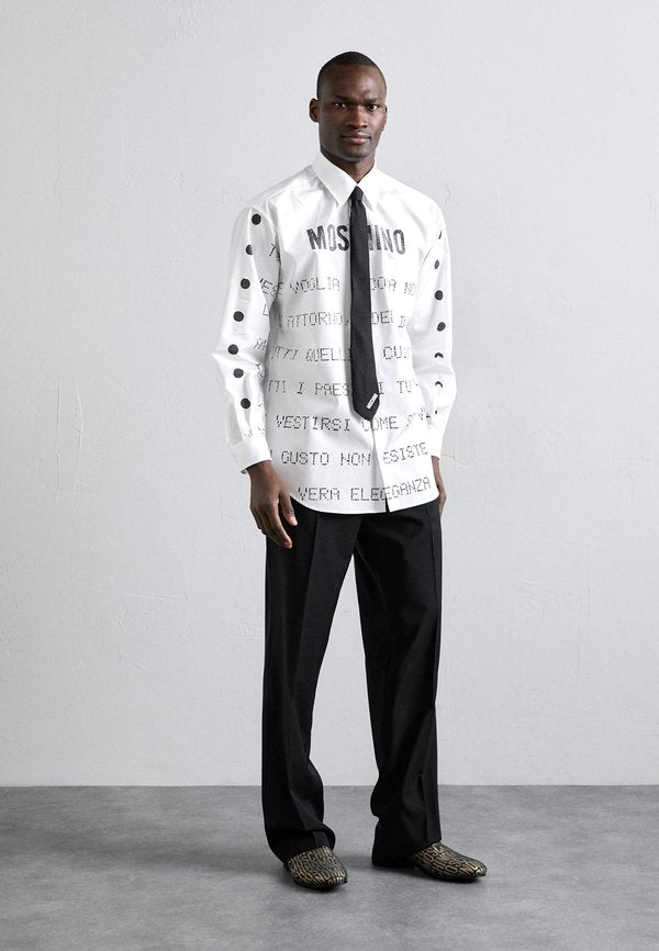 MOSCHINO POETRY MESSAGES