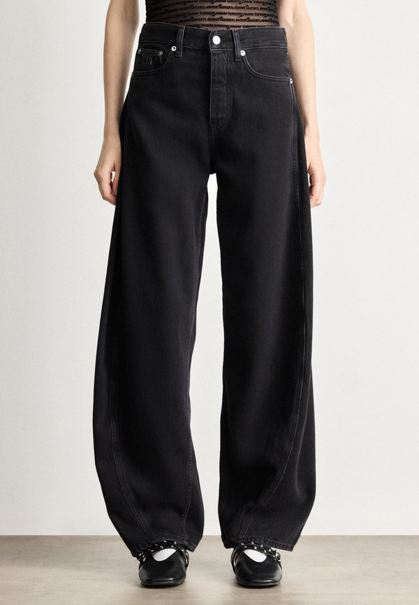 Tommy Jeans MID RISE BARREL LEG BLACK JEANS