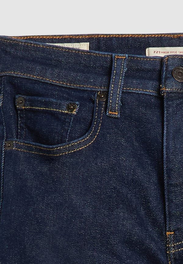 Levi's® 721® HIGH RISE SKINNY