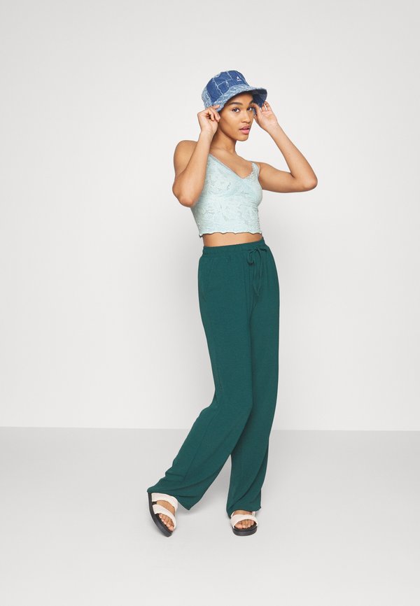 BDG Urban Outfitters