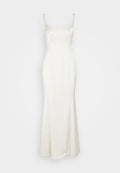 NA-KD PHIAKA X NA-KD MERMAID MAXI DRESS