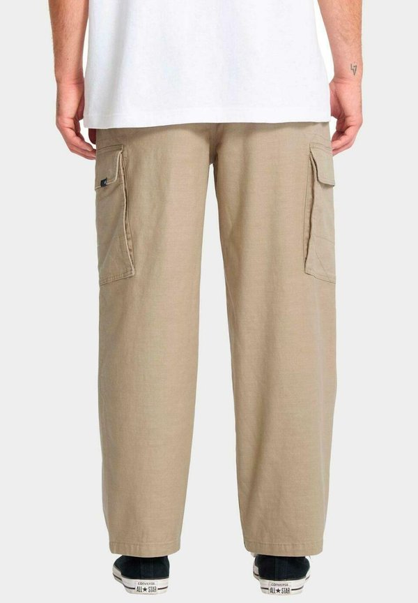 Volcom TAPERED EW