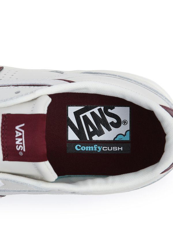 Vans UA LOWLAND CC