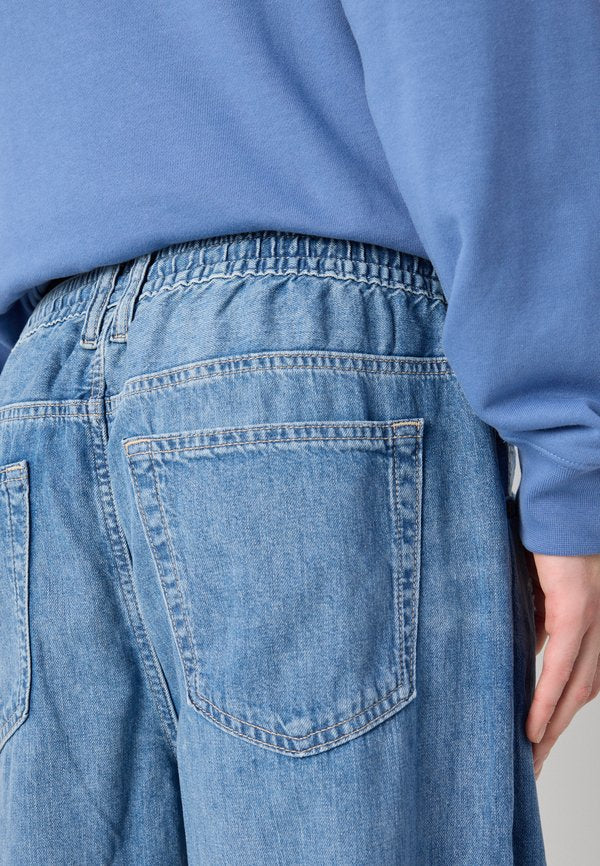 Calvin Klein Jeans